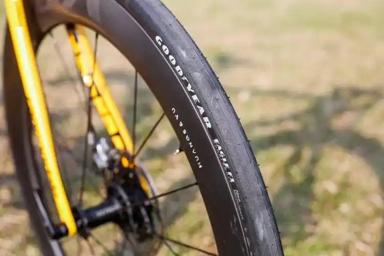 2020年11款28c公路自行车真空胎推荐