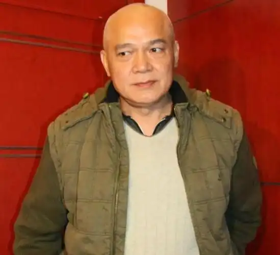 王绘春因雍正王朝走红长相酷似申军谊感情经历却不同