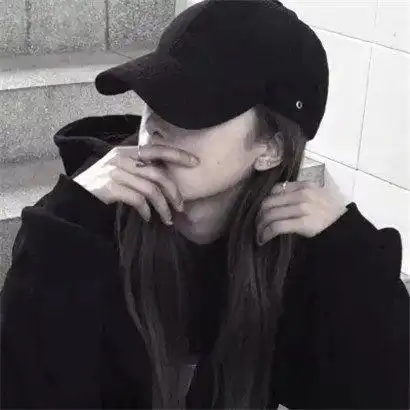 暗黑系头像女高冷