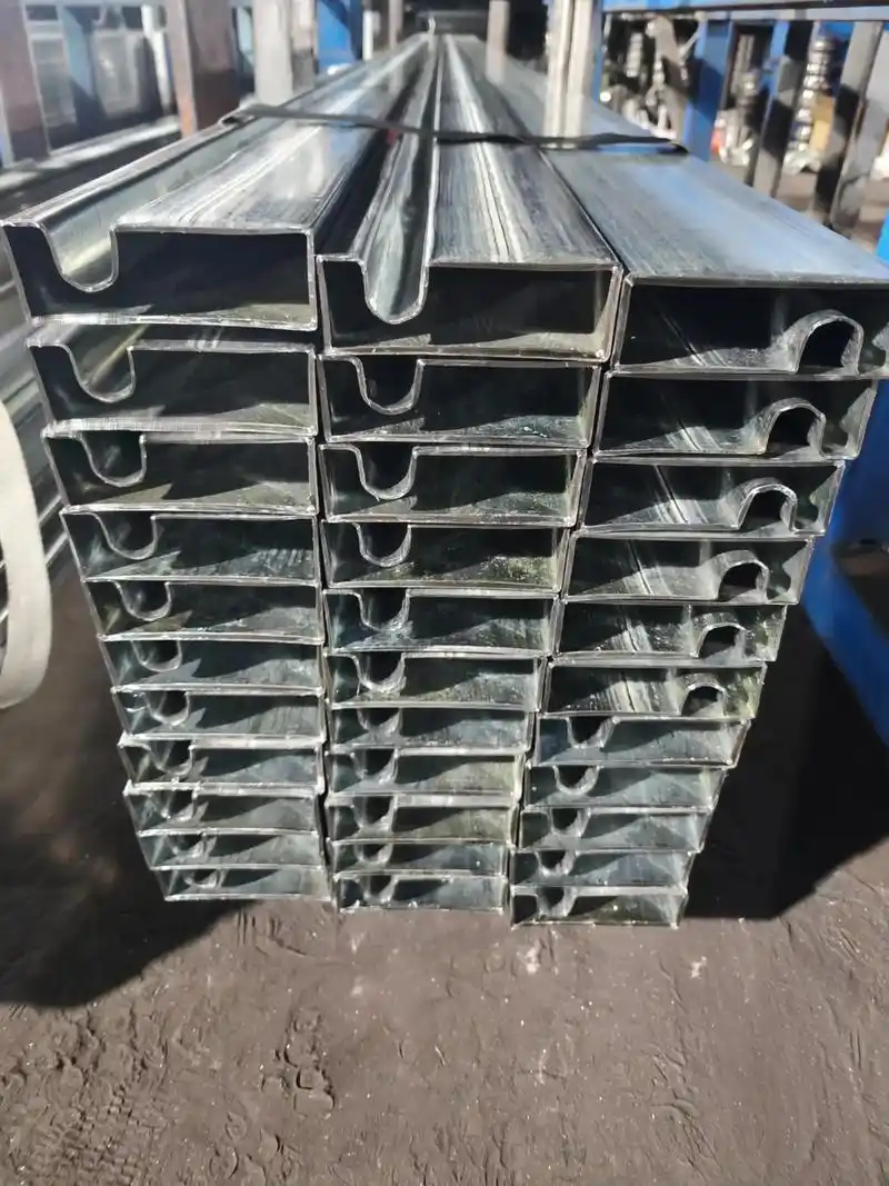 40*120镀锌偏凹槽管,大口径加厚凹槽方管 40*80偏凹