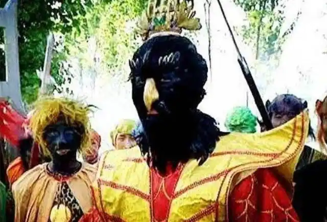 自降身份与青狮白象结盟大鹏精其实是西游记第一怂妖