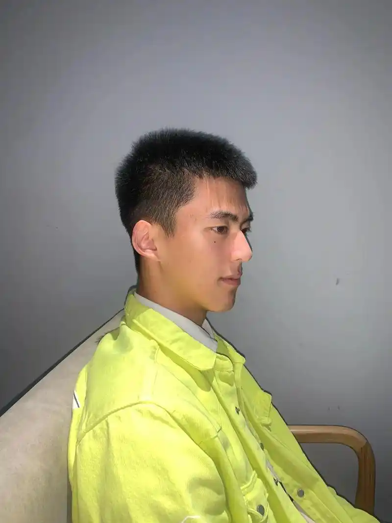 先赞后看,养成习惯#秃顶吴彦祖 #精致男头 #美式渐变 #寸 - 抖音