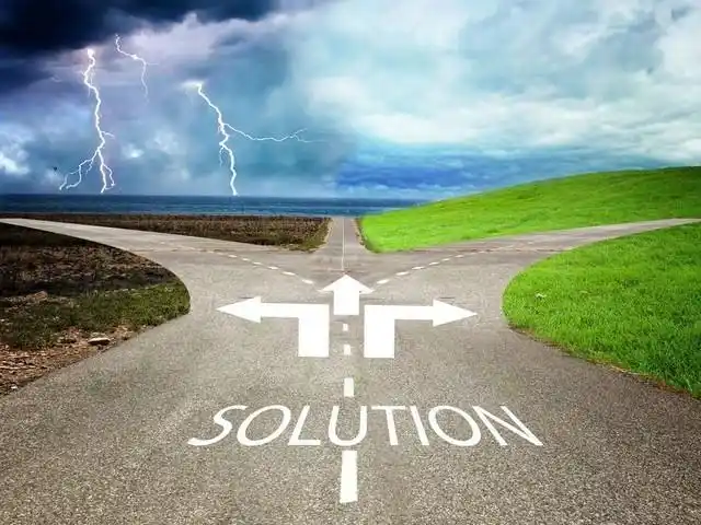 要专业还是要低价?相机发展来到了分岔路