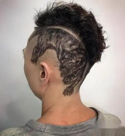 男士头发刻痕图案大全简单 绅士性格刻与众不同颠覆你想像 第12张