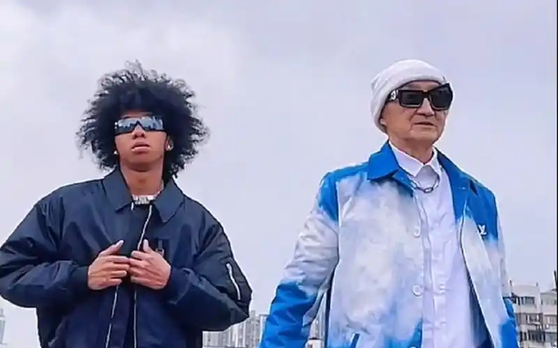 【康康和爷爷】年轻的心态是基于经常和年轻人一起玩