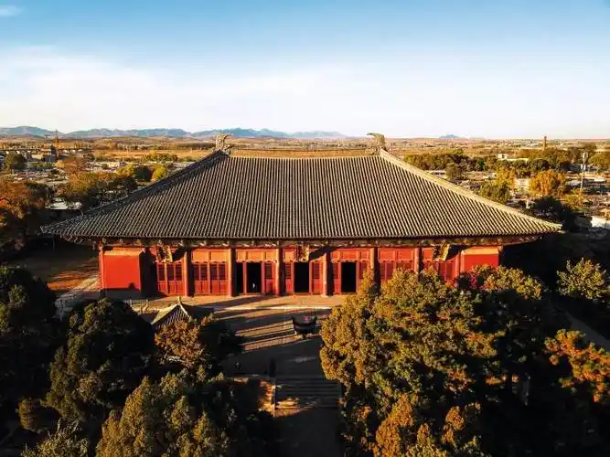 奉国寺穿越千年的佛光