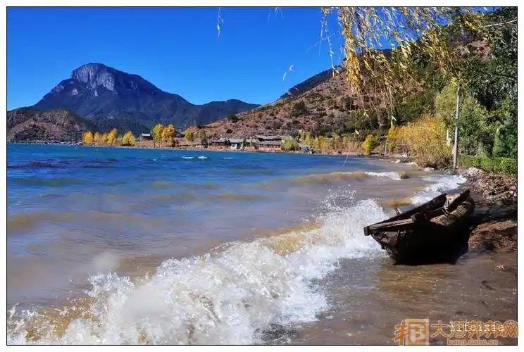 梦幻仙境泸沽湖——情人滩