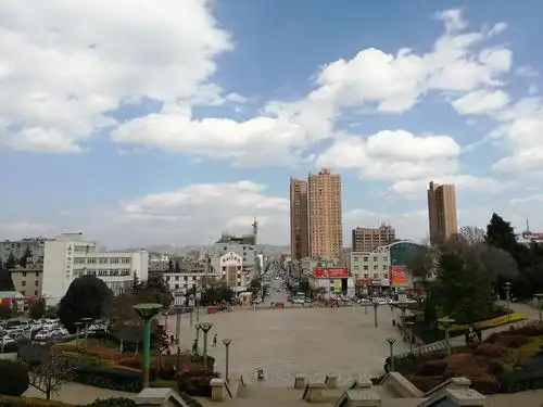 祥云是云南开发较早,经济发展较好的县份之一,曾经长期为滇西北的