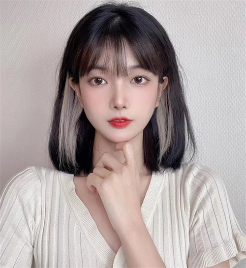 短发挂耳染发型 低调减龄显个性_染发发型 - 美发站