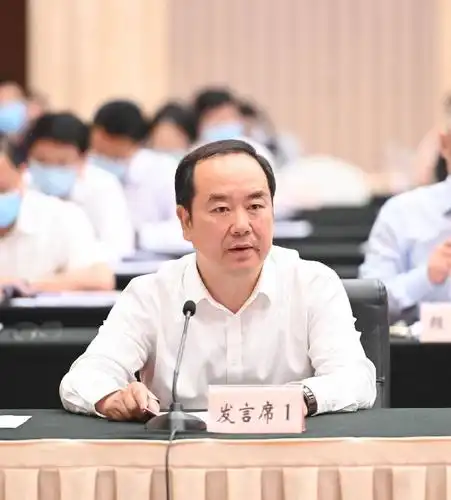 渝北区委书记唐川介绍,渝北区对标重庆建设"两中心两地"目标,迢出