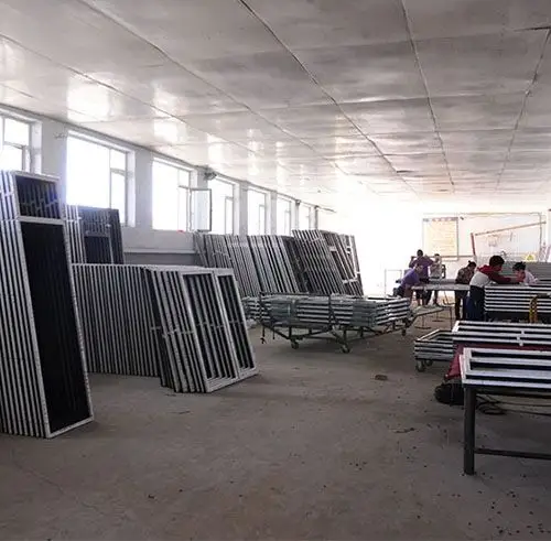 甘肃 超群白钢门窗车间