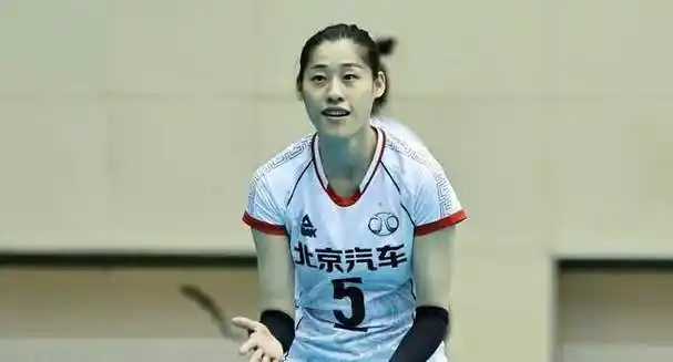 女排福将迎好消息,退役后又升职了,向恩师郎平学习!_刘晓彤_排球_奥运