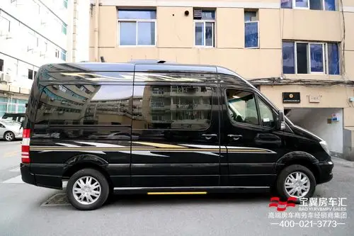 奔驰商务车斯宾特9座改装房车最新报价