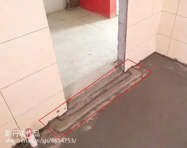 有防水要求的区域,门洞口位置,须在防水层下部,设置止水带;阻止水分