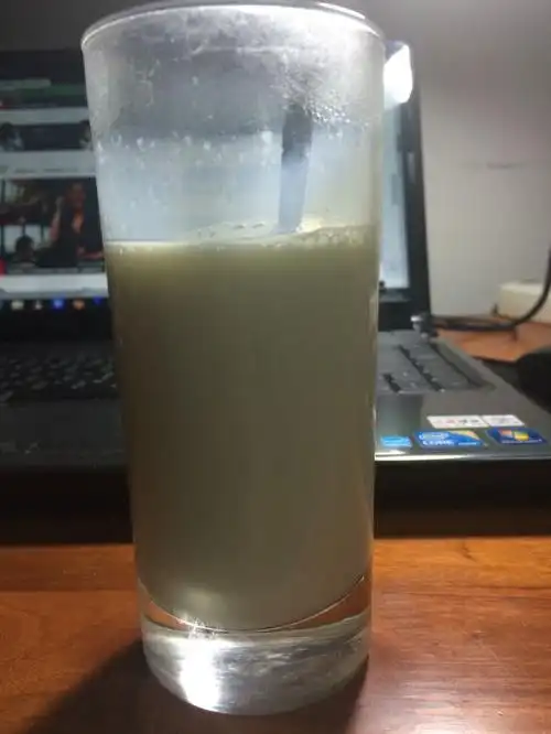 睡前喝杯热牛奶