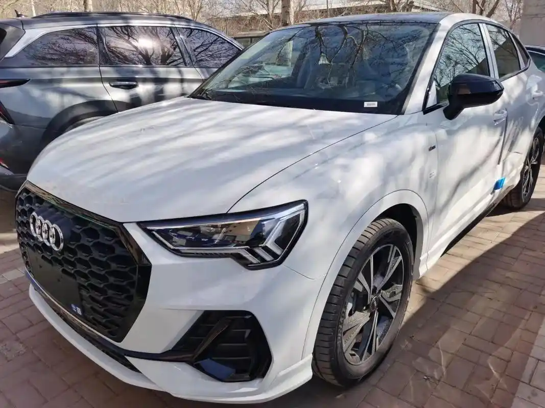 奥迪q3.全新2023款,朱鹭白奥迪q3 sportback - 抖音