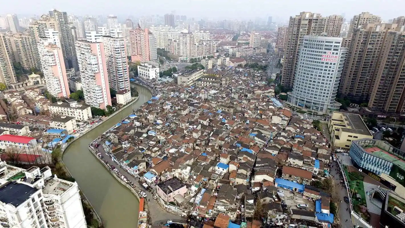 航拍上海"最大的棚户区"之一张桥新 新华社图