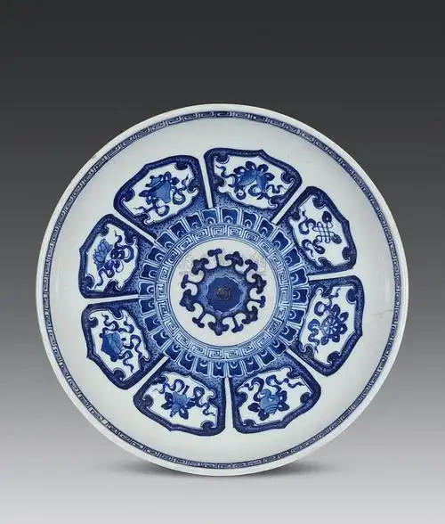 【明代 青花八宝纹盘】拍卖品_图片_价格_鉴赏_明代青花瓷器_雅昌艺术