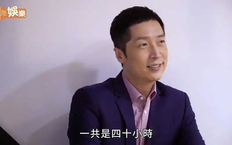 马浚伟开艺术学校圆梦