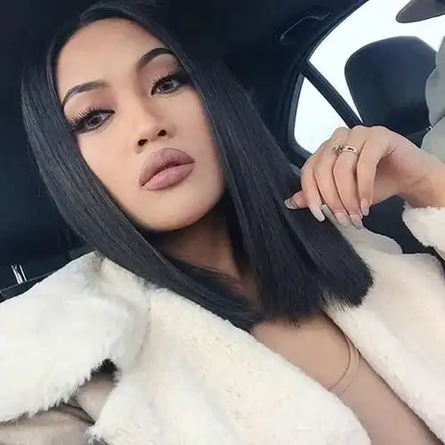 straight blunt shoulder length bob haircut