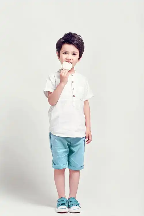 儿童摄影摆拍姿势要注意几点