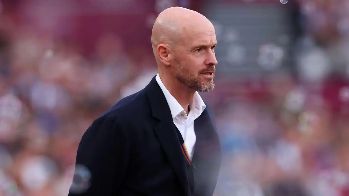 #英超##曼联# 根据jbo体育的报道,曼联主教练滕哈格有可能会在赛季结