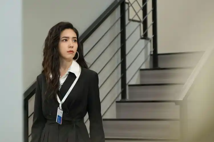 《三分野》夏若妍人气飙升 这样的反差美人你爱了吗-腾讯新闻