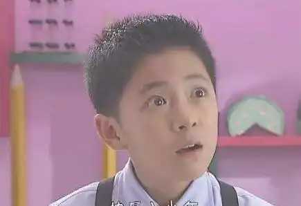 不知道大家还记得这部电视剧第四部的主角——步平凡,在剧中他是一个