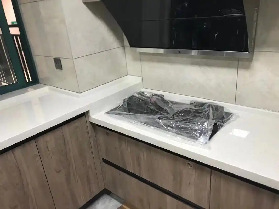 灶台贴膜.石英石灶台贴膜完工[玫瑰][玫瑰] 真正做到不吸油 - 抖音