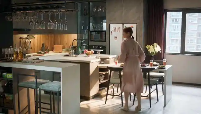 电视剧中豪宅很多,好品味的没几个!袁泉这套房,能做装修样板了