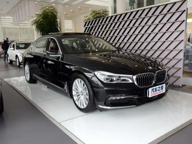 宝马(进口) 宝马7系 2016款 740li 领先型 黑色 车身外观 已经是最后