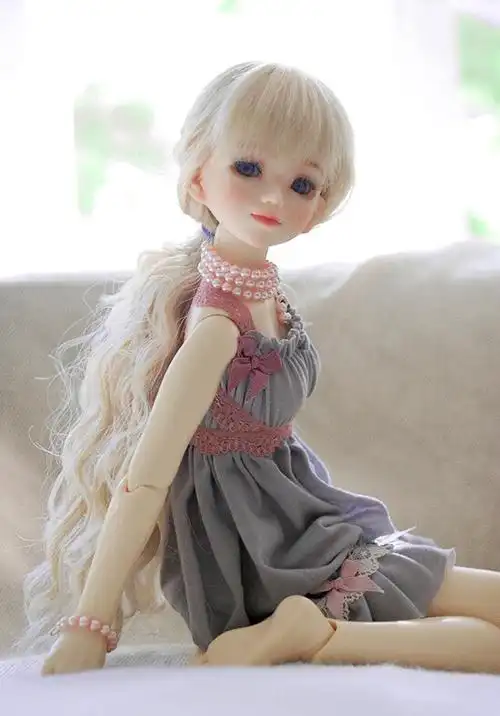 人形娃娃 我只是觉得他们是艺术品,很美,但是不是很懂,欢迎大家帮我