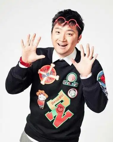 想要男短发干练的发型,不防试试在《爱笑会议室》中那种像德柏那样的