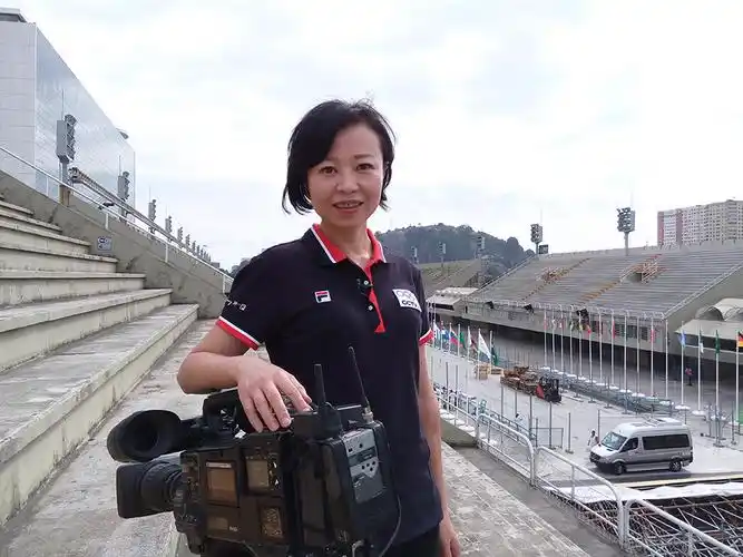 罗宏涛_中央电视台主持人_央视网(cctv.com)