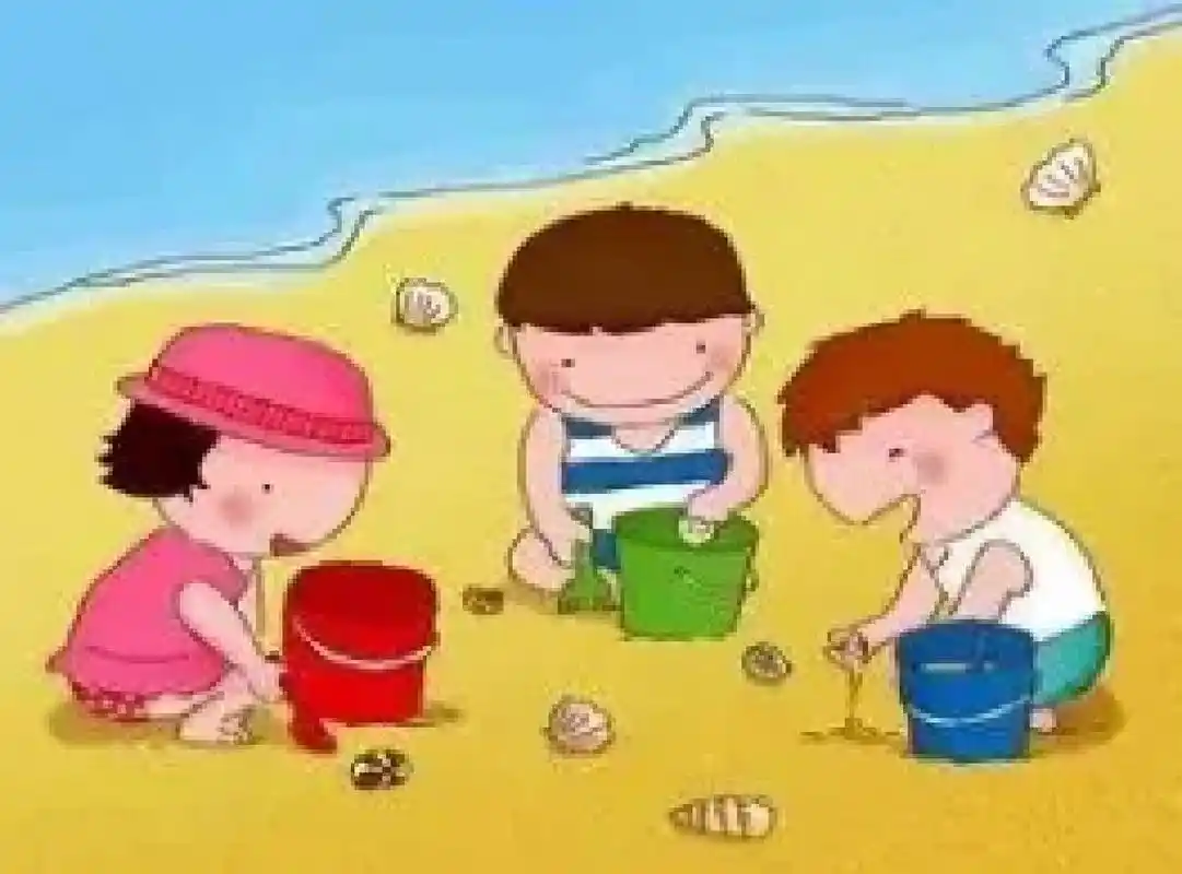 看图写话 夏日沙滩 一个夏天的上午,骄阳似火,小朋友们戴着草帽,拎着