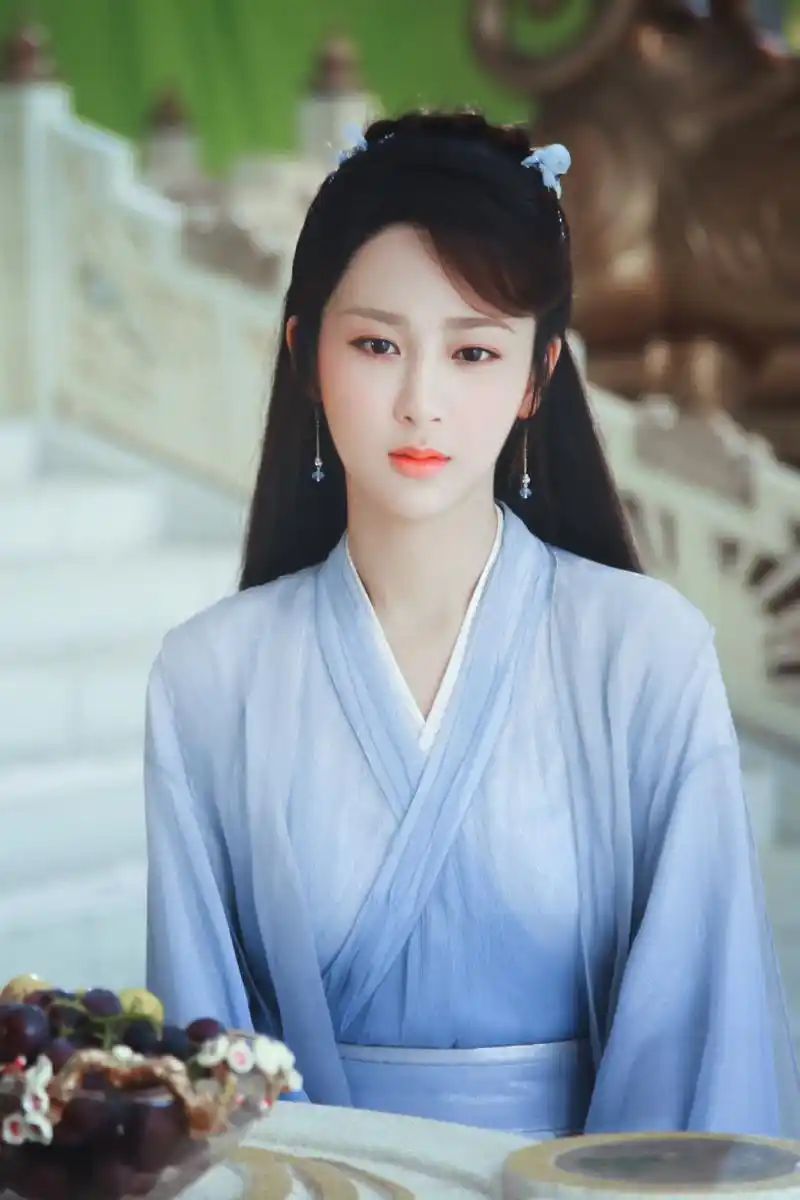 【杨紫| 紫身倩影| 锦觅| 修图6p】我终于戒掉了治标不治本的葡萄干