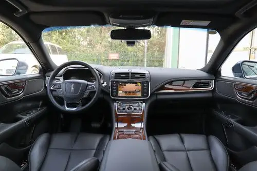 2019款 林肯大陆 2.0t 两驱 尊享版 国Ⅵ内饰