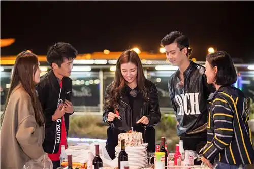 宋妍霏生日婉拒佟梦实告白赵顺然意外现身