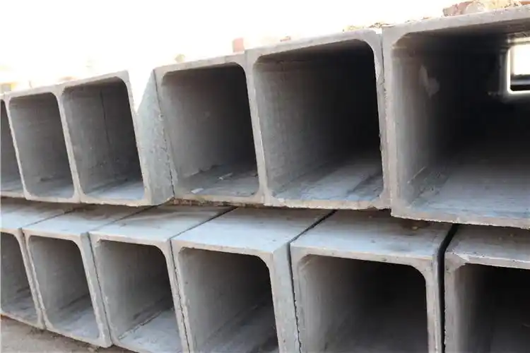 ***销售 鸿旭建材(2) 通风烟道上下节结合面涂满聚合物水泥浆(108胶