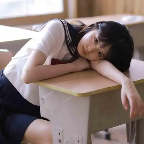 最新学生妹头像