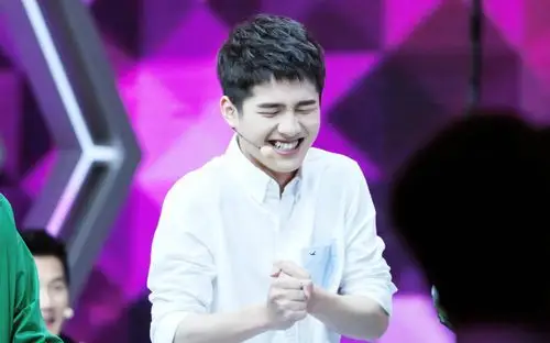 刘昊然快乐大本营图片