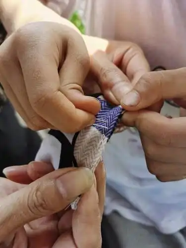 我与母亲一起缝沙包 苏州吴中区临湖镇石塘村把母亲节过成了六一