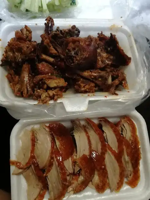 京鸭韵味北京烤鸭