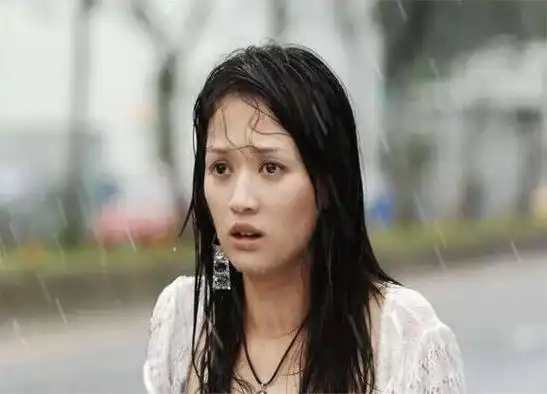 陈乔恩:错过霍建华,43岁嫁给小9岁男友,如今她幸福吗?