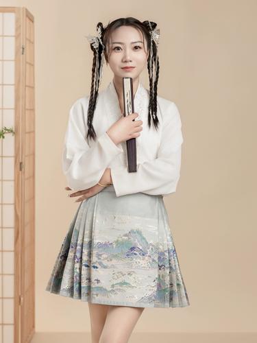 红色马面裙小个子八分短款改良汉服日常高腰新中式国风半身裙女夏