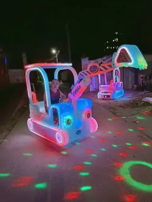 广场儿童电动碰碰车公园户外发光摆摊游乐车亲子室内游乐设备