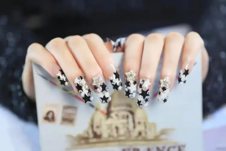 yunail/雨奈星星钻 星星控 高品质沙龙甲 中长款假指甲成品 24片