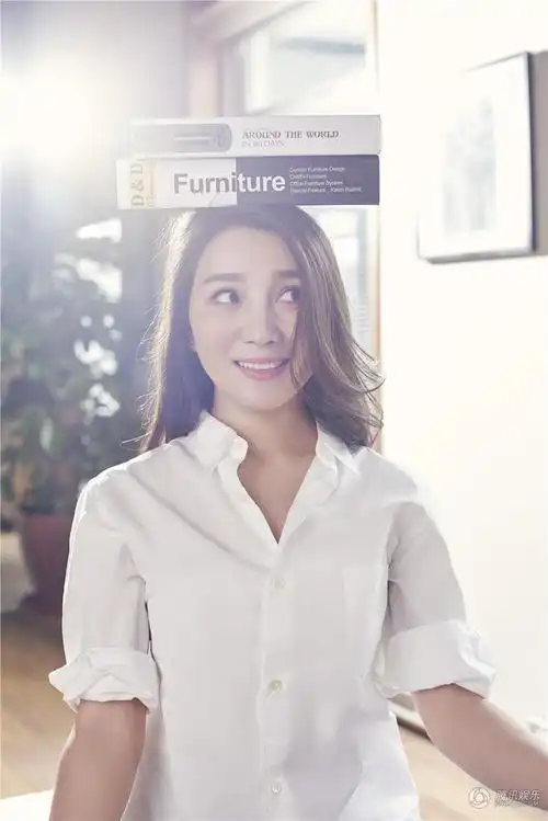 甜美girl笑容恬静美好——陈蓉【7p】