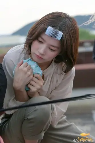 郑素敏为《从天而降的一亿颗星星》预告片拍摄现场照