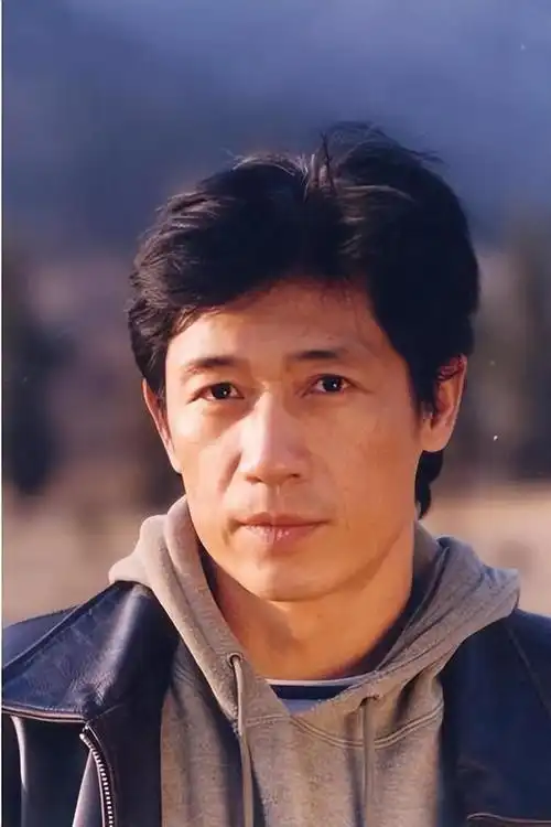 在浪漫的巴黎,他们相爱,结婚,并迎来了他们的第一个孩子——吴迪.